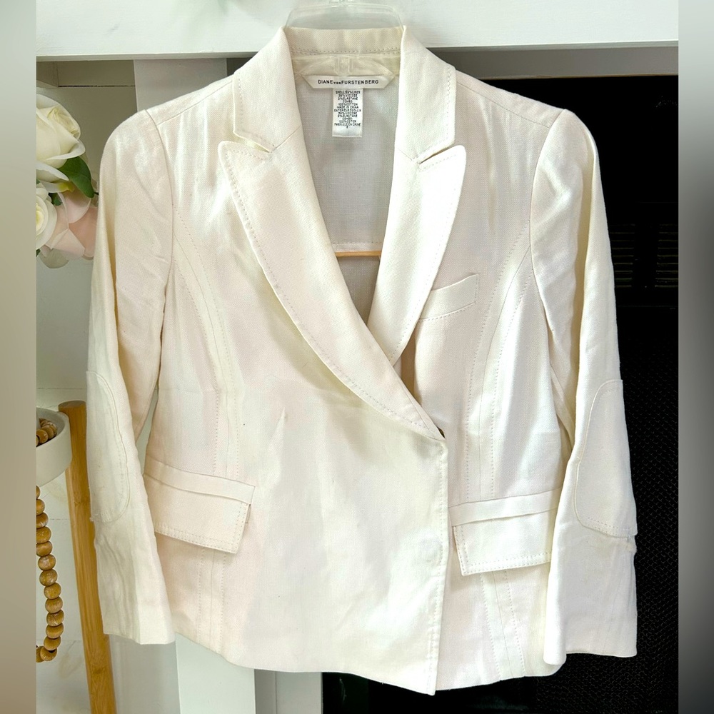 Diane vonFurstenberg Linen/Cotton Blazer (2)
